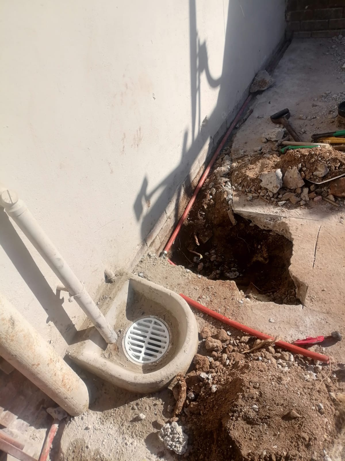 Kitchen pipe overhaul with modern water line installation